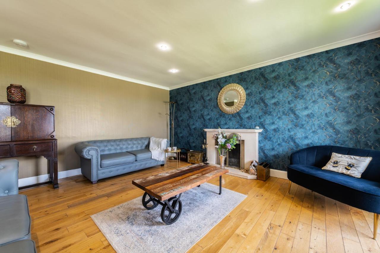 Alton Villa, Sleeps 12, Great For Families, Undercover Hotub & Games Room Newmilns Exterior foto